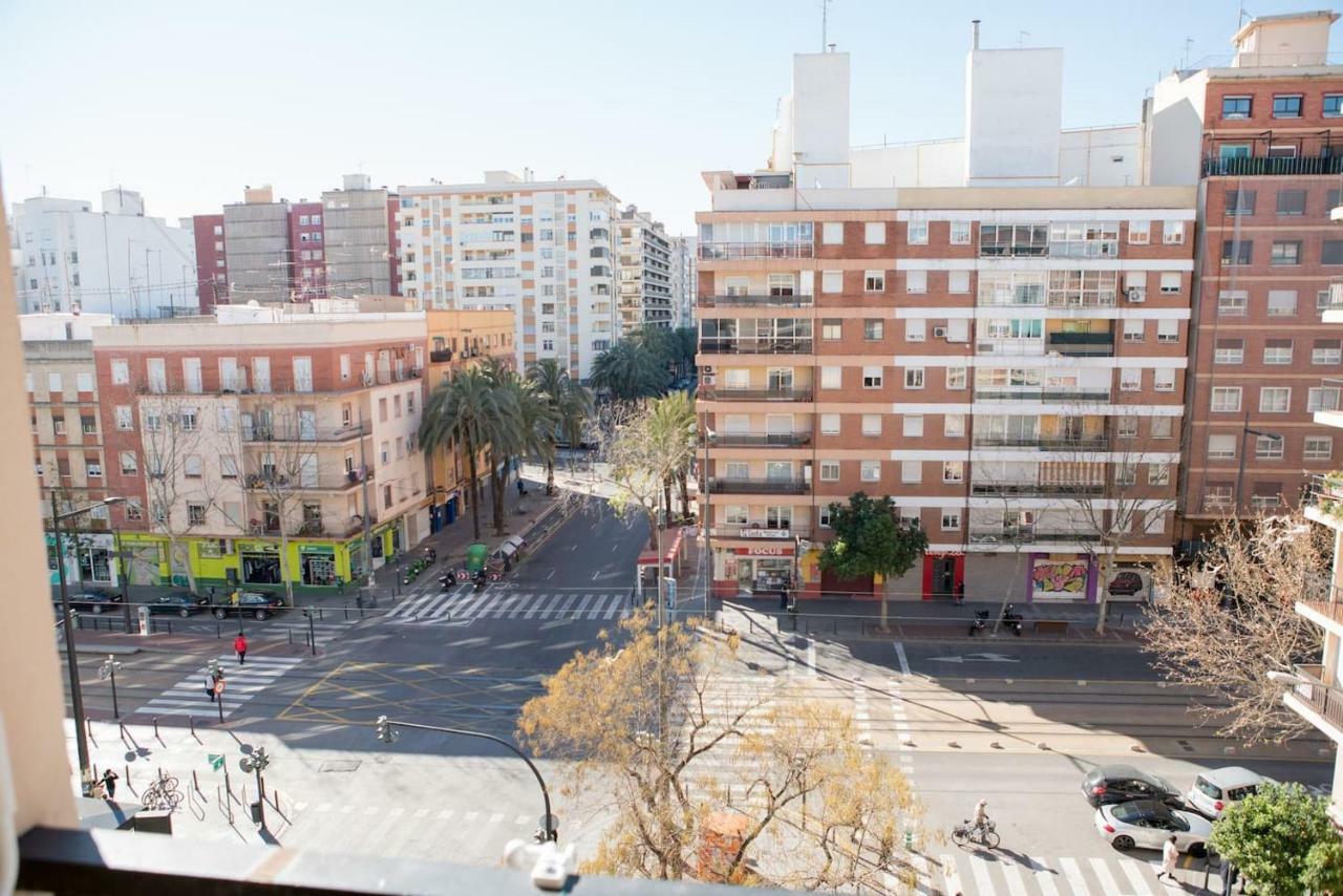 Apartamento Luminoso piso + balcón en Valencia Exterior foto