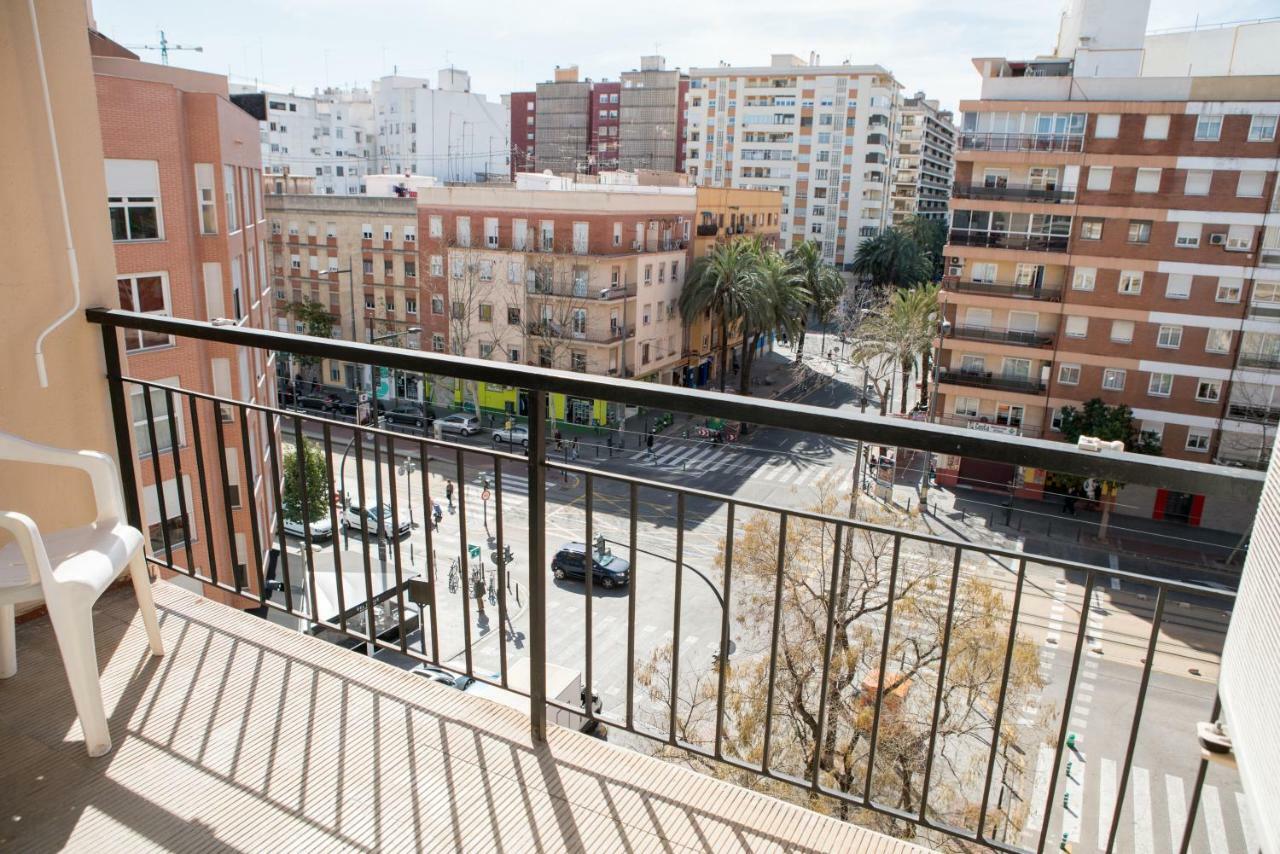 Apartamento Luminoso piso + balcón en Valencia Exterior foto